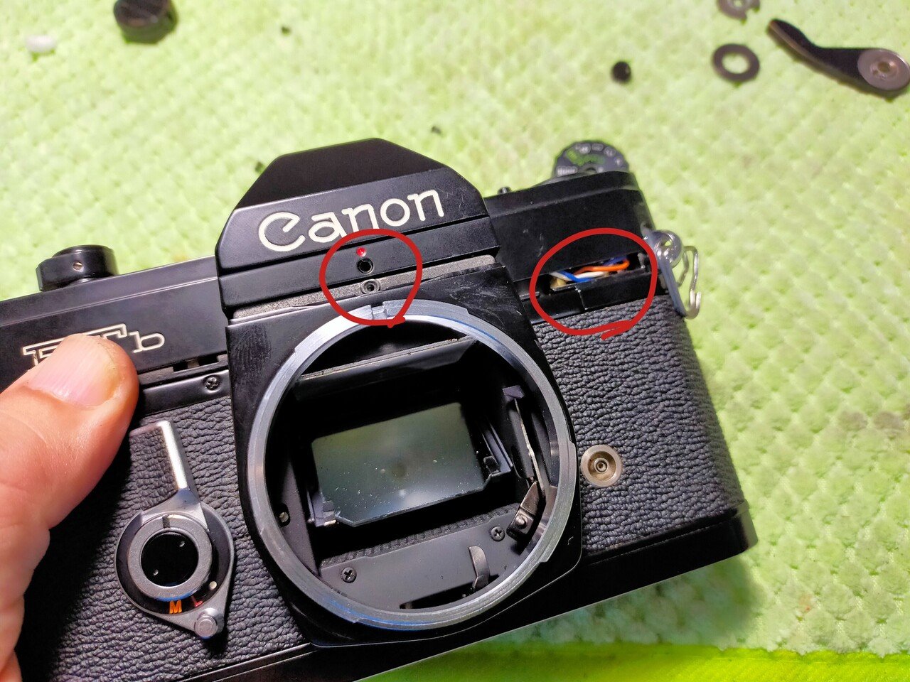 Canon FTbの分解|フィルムカメラ修理のアクアカメラ Canon FTbの分解|フィルムカメラ修理のアクアカメラ