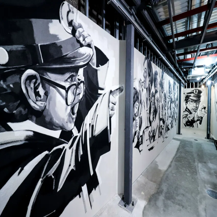 Turning the Yamanote Line into an Art Museum