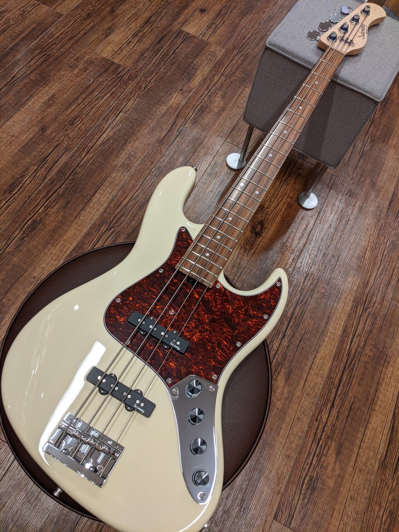 Sadowsky Metroline ベース Sadowsky “Metroline”(Made in Germany)について｜ベース
