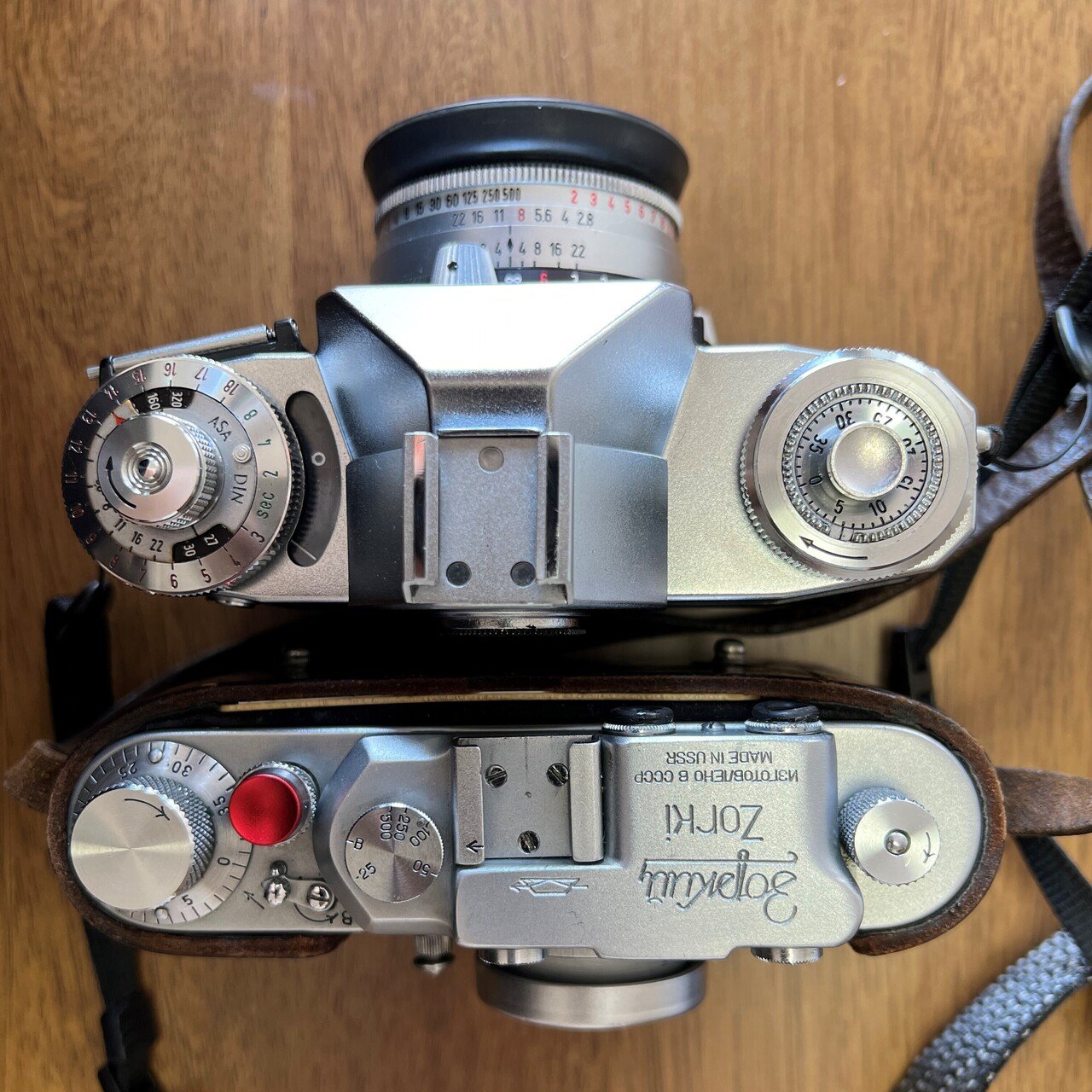 70年前のZeiss Ikon名機❤️Contaflex II❤️旅行やお散歩撮影に