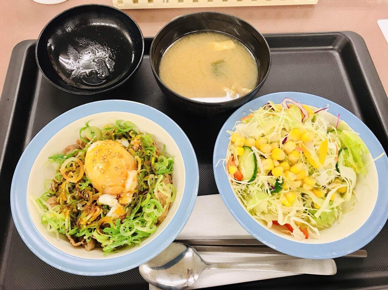 松屋の ロカボチェンジ を初体験 白米がサラダになり 糖質 カロリーを大幅カット ご飯がないとちょっと物足りないけど 糖質を気にしているので このサービスは嬉しい Okome おこめ Note 松屋の ロカボチェンジ を初体験 白米がサラダになり 糖質 カロリーを大幅カット ご飯がないとちょっと物足りないけど 糖質を気にしているので このサービスは嬉しい Okome おこめ Note