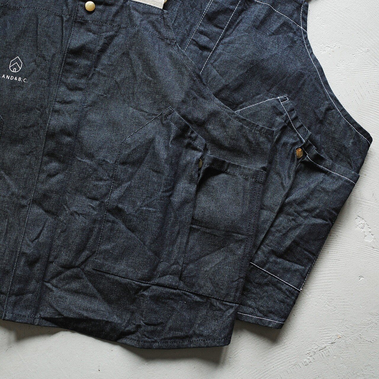LAND&BCのハントベスト|Mr.OLDMAN|note