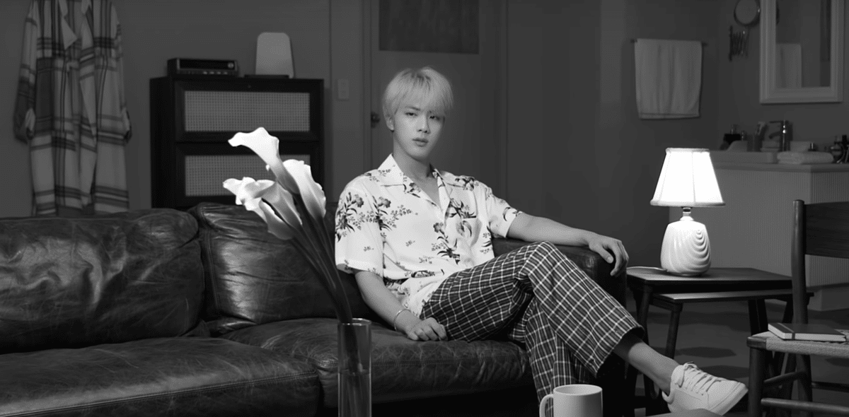 ラブユアセルフ　bts ジンさん ラブユアセルフ bts ジンさん BTS JINくんからの”LOVE MYSELF