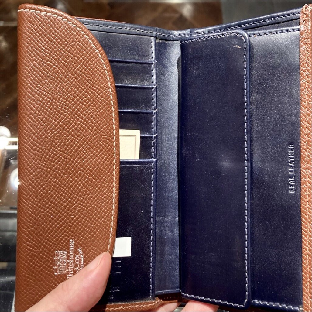 いろんな仕上げ・加工のレザーシリーズ』とエイジング ホワイトハウス