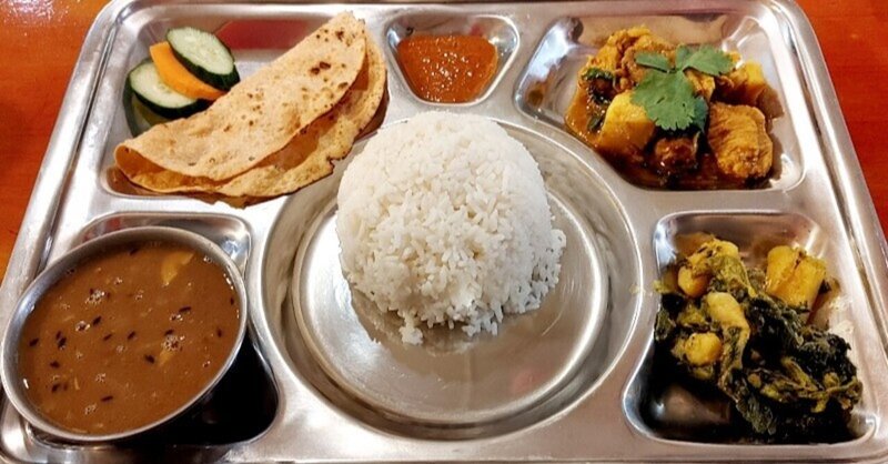リアルダサインを求めて同胞に愛されるネパール料理店へ!豚肉のダルバートがめちゃうまだったよ@拝島 KARMA RESTAURANT