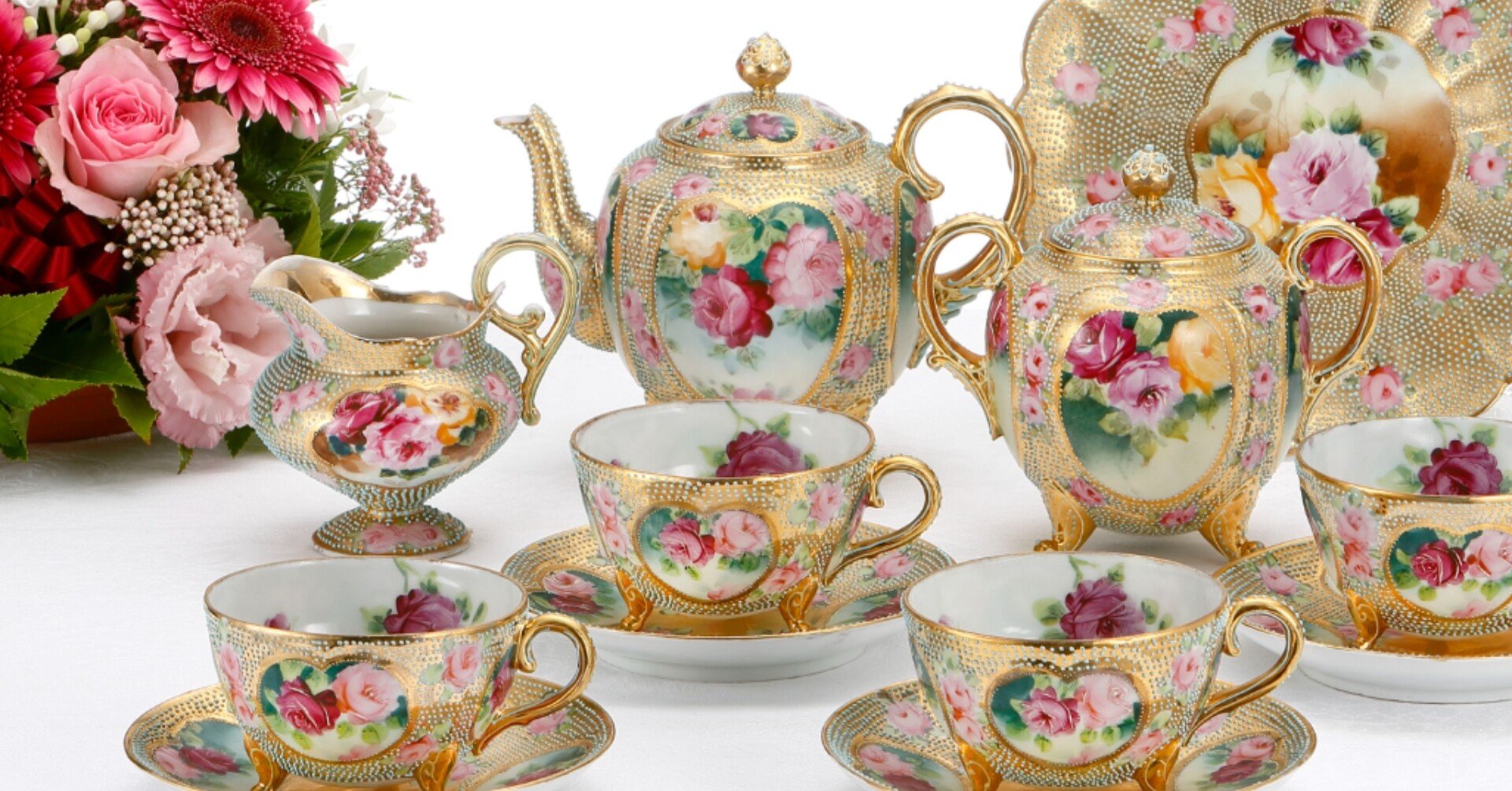 オンライン展覧会「優美な曲線から歴史が伝わる カップ＆ソーサー物語