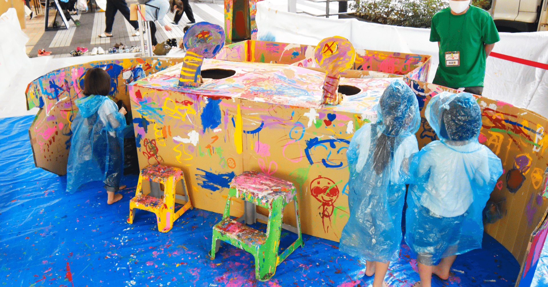 レポ】ダンボールのカニ迷路とカエルをペイント！in池袋サンシャイン