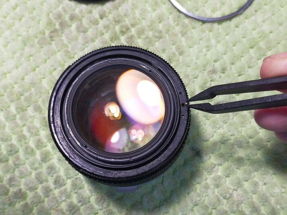 Olympus OM-SYSTEM 50mm F/1.4の分解｜フィルムカメラ修理の