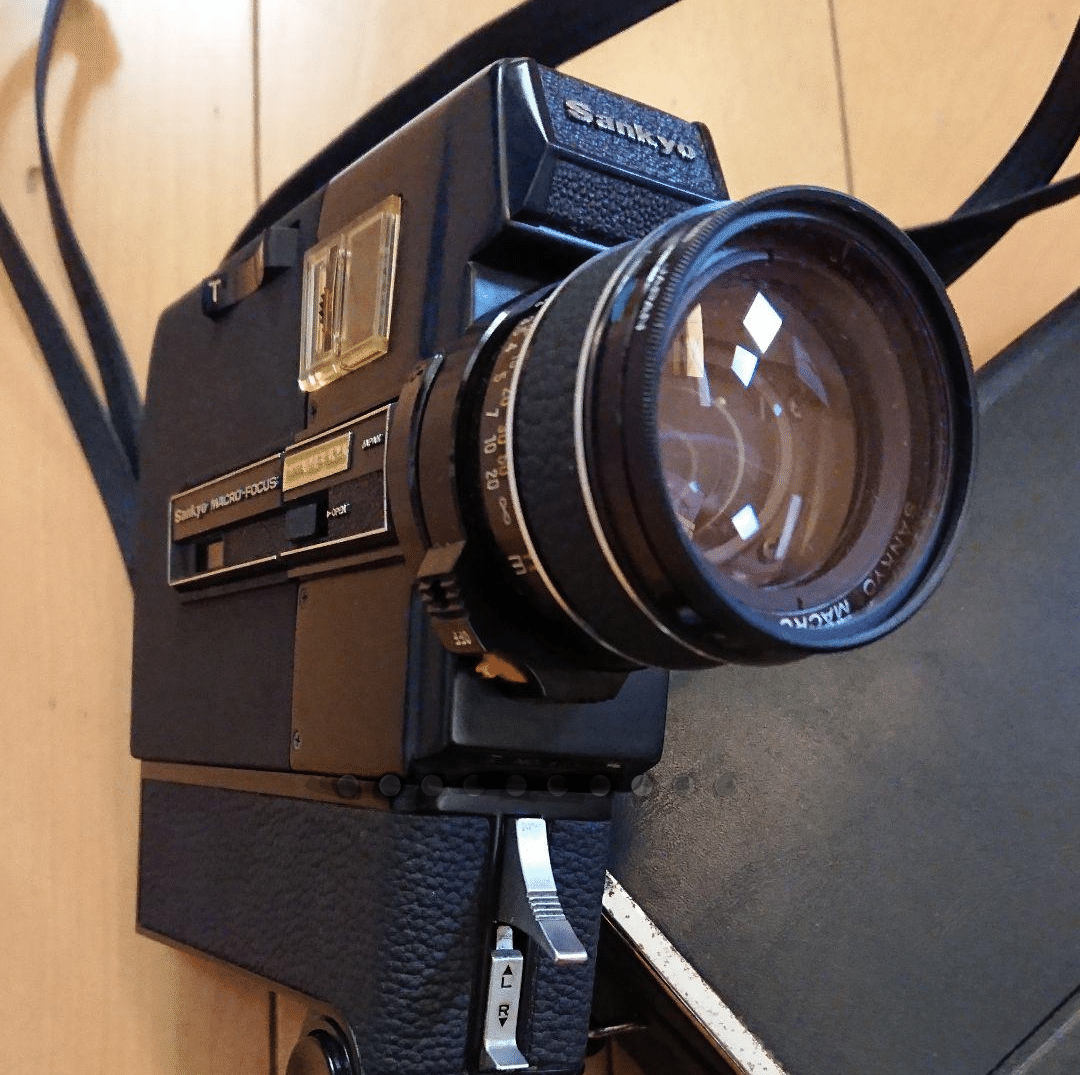 SANKYO Super MF-606 スーパー 8 フィルムムービーカメラ Sankyo MF 606 super 8 camera - YouTube