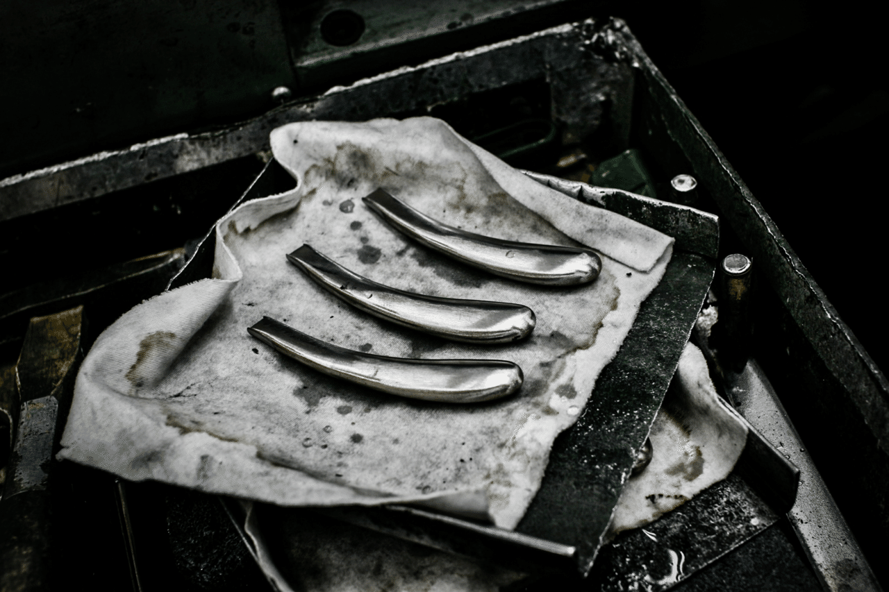 ハンドメイドのSNIPSオリジナルレザー|由藤秀樹