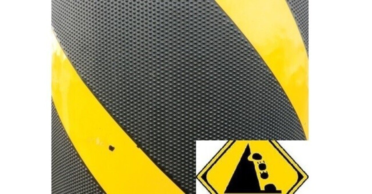電柱に巻かれたブツブツしたシートのデザイン デザイン思考と本質追究を楽しもう Note