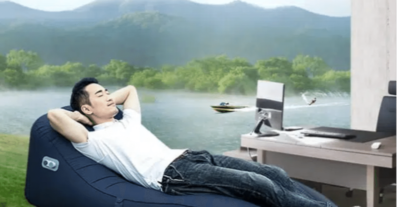 アウトドアでも簡単快適!自動膨張式エアーラウンジベッドがクラウド