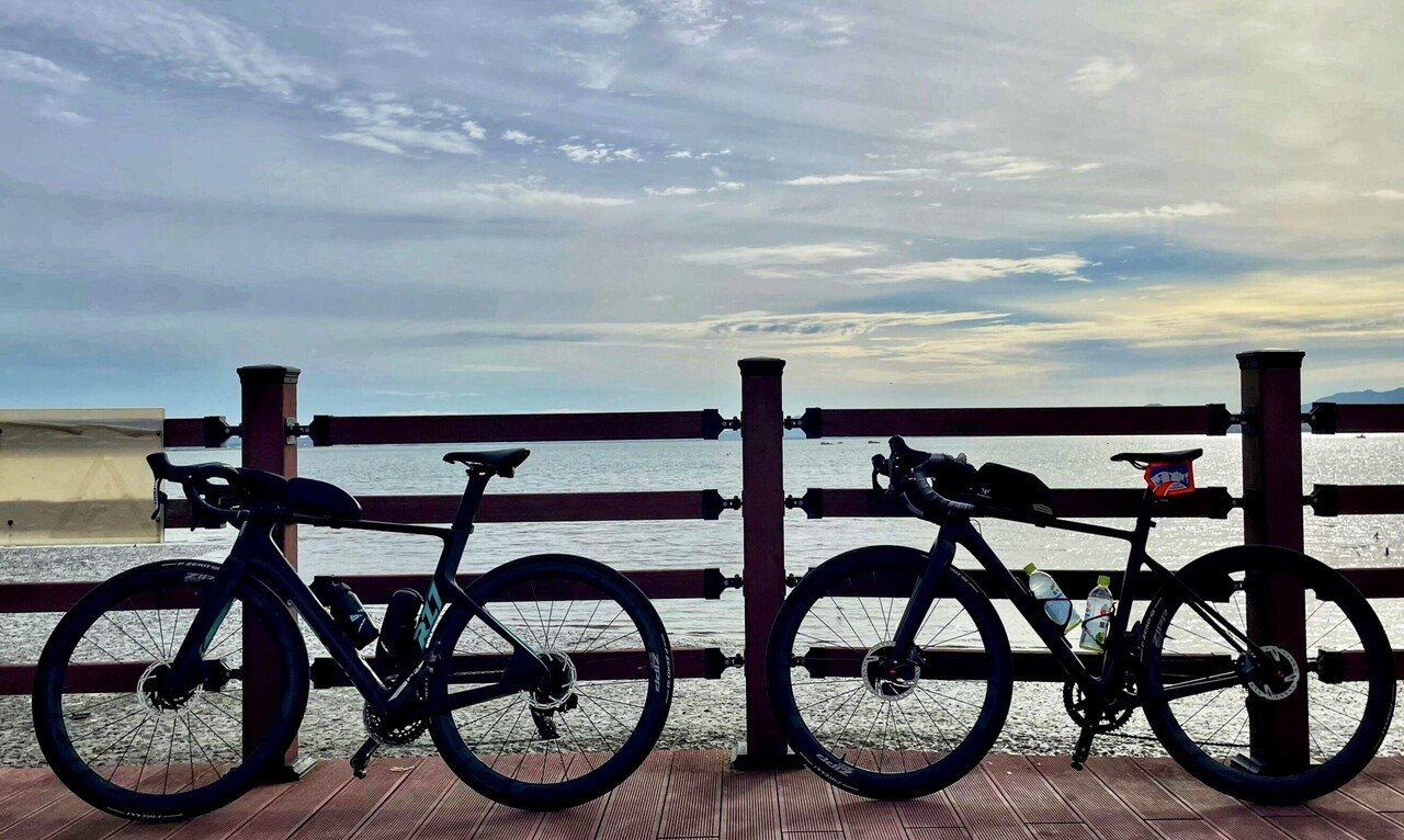 自転車に乗って旅する韓国 瑞山市二人旅 チグン ソグン 지금 소금 Note