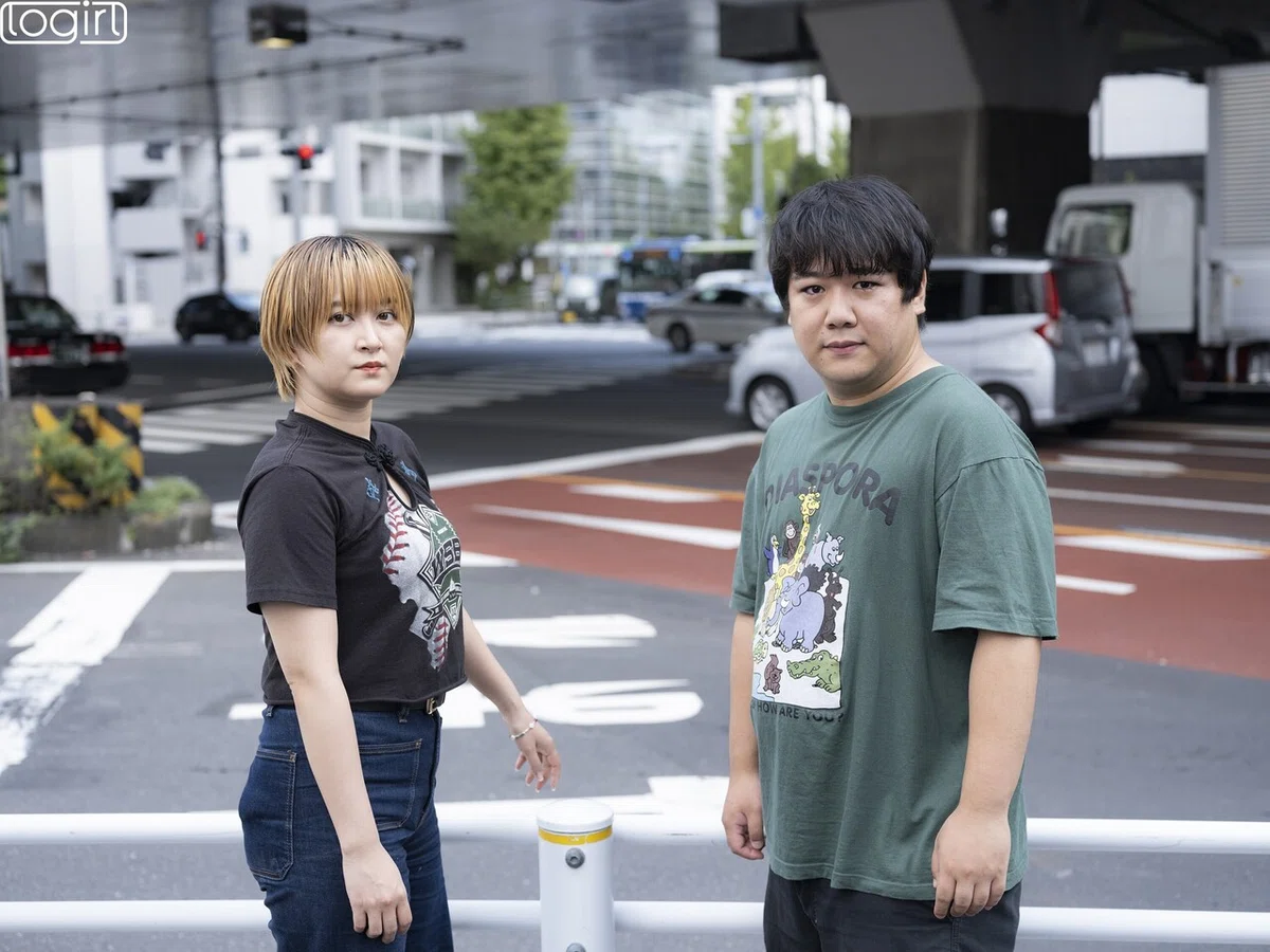 ラランド「今は振り返れない」快進撃の始まった初舞台|お笑い芸人インタビュー<First Stage>#6(前編)|logirl (ロガール)