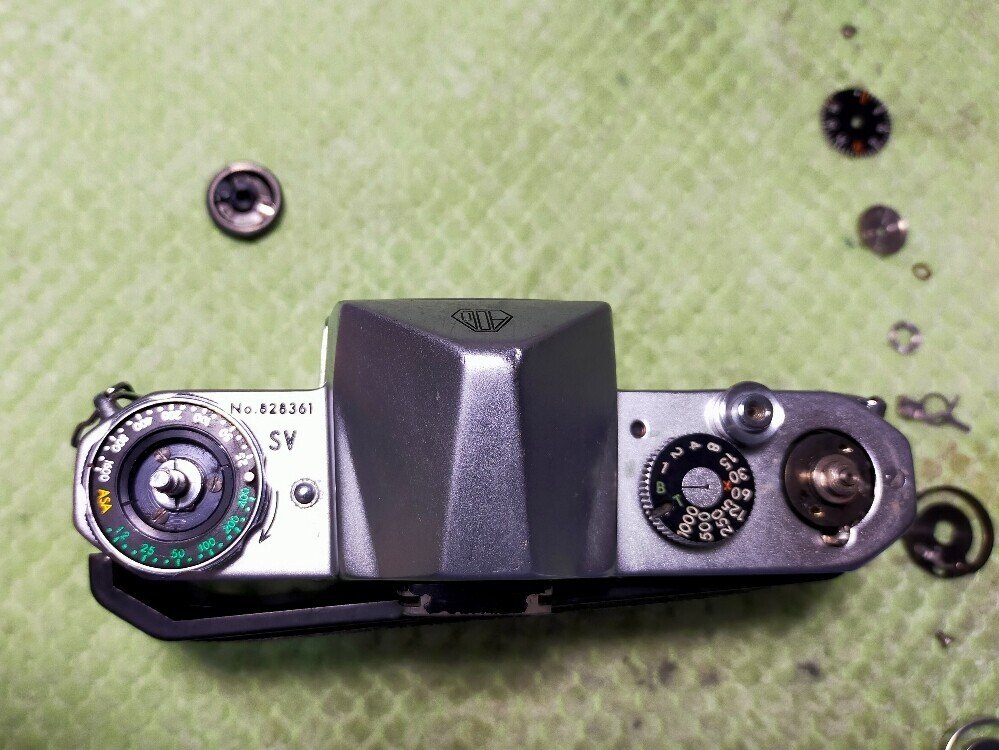 【整備清掃品】PENTAX SV！ Pentax SVの分解｜フィルムカメラ修理のアクアカメラ