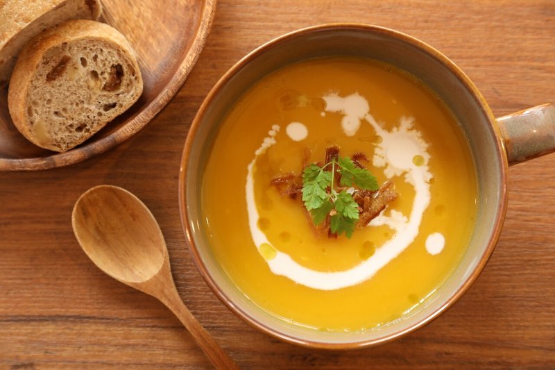 秋限定で10月より販売開始 「三浦産バターナッツカボチャのスープ」のご紹介
