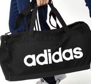 Adidas アディダス のロゴマークの違いは 海盗ナイン Note