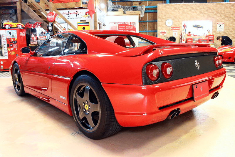 中々リアルなフェラーリレプリカの中古車あるで Noter好きな事 フォロバ100 Note