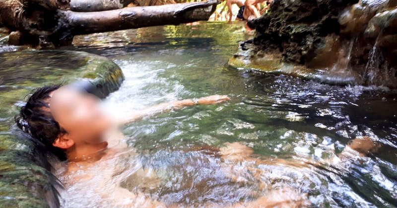 【1コマ海外旅行】#33 流れる川まるまる温泉！な珍スポット in タイ