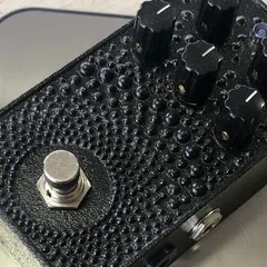 南部鉄器バッファー黒匣-KUROHAKO-で、楽器の音色をもっと豊かに｜kgr