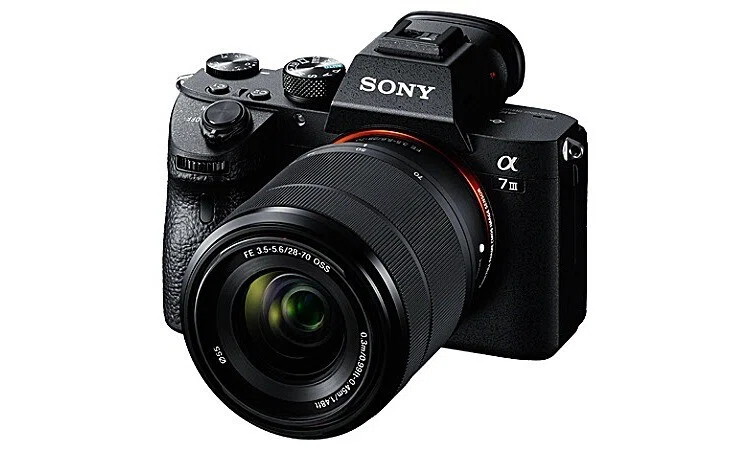 SONY α7IVの購入を見送り、レンズの入替を決断した理由。｜新家拓朗