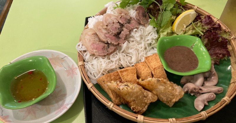 東上野コリアン街裏手のディープなベトナム料理「リトルサイゴンキッチン」🇻🇳
