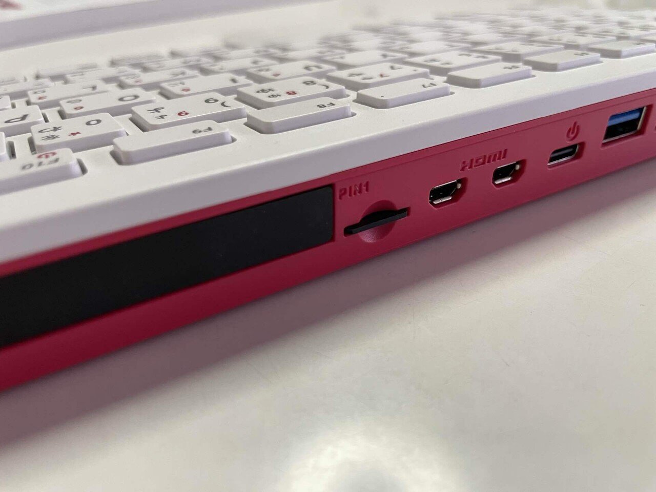 値下げ！raspberry pi 400日本語版　公式電源＆HDMIケーブル付き 値下げ！raspberry pi 400日本語版 公式電源＆HDMIケーブル付き