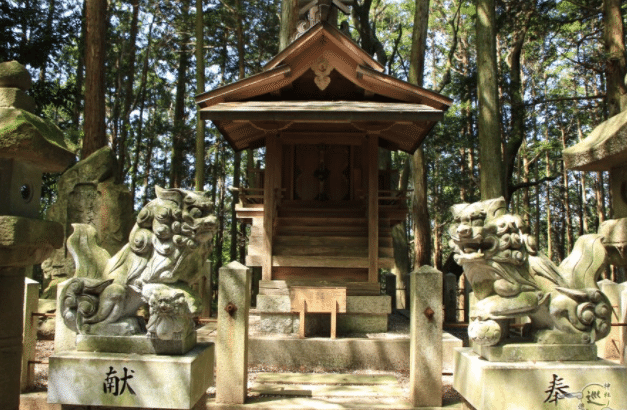 高角神社拝殿