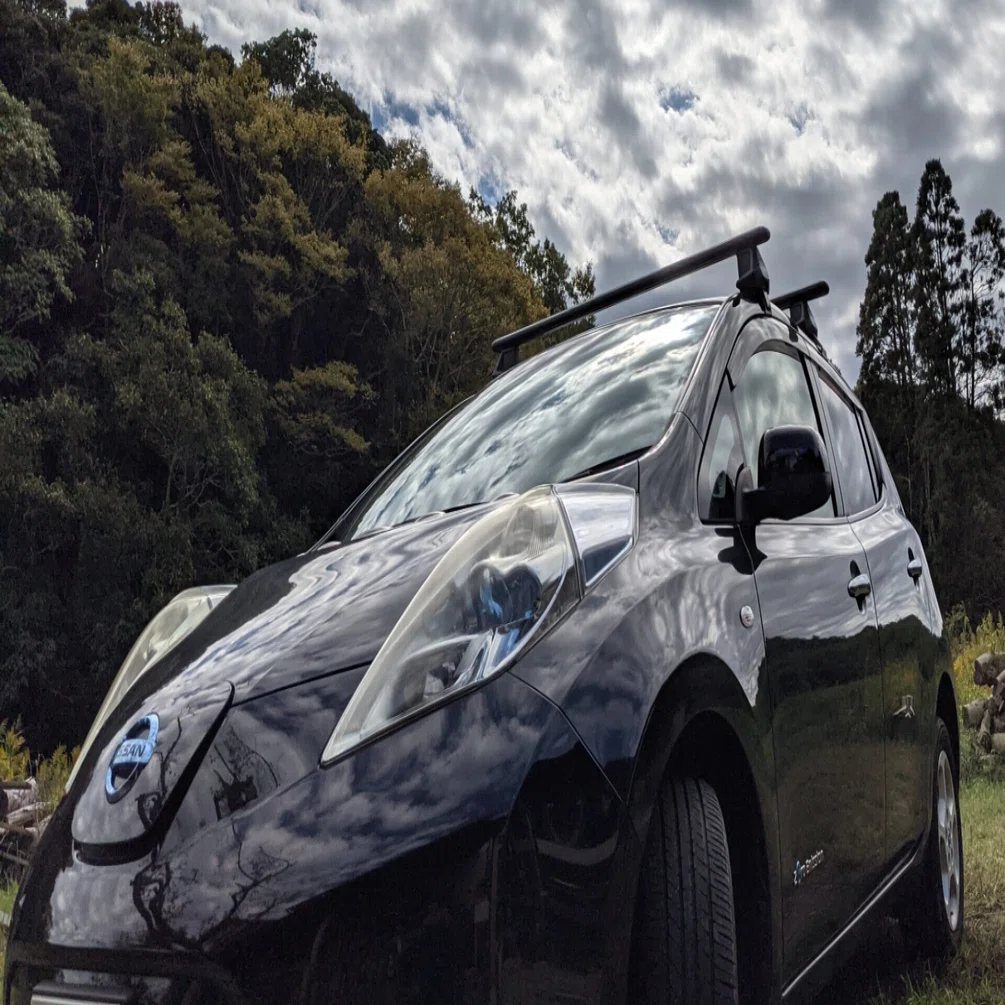 オフグリッド電源でEVを自給自走さるために、格安の初期型中古リーフを 