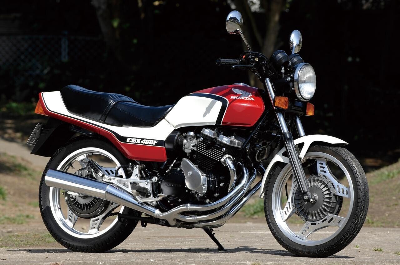 人気急上昇！東京卍リベンジャーズに登場する80年90年代名車バイク