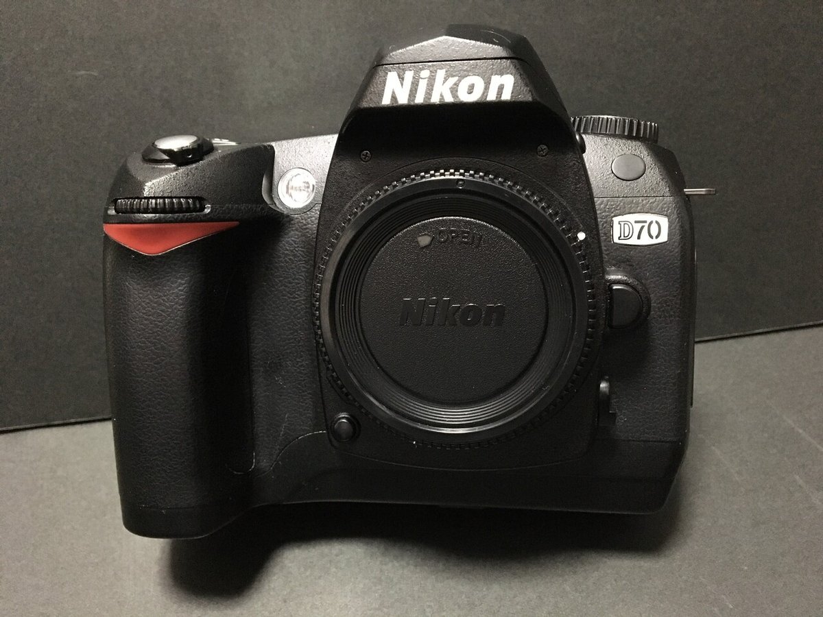 ジャンク品　Nikon 一眼レフカメラ　まとめ売り ニコン Nikon デジタル一眼カメラ ☆ジャンク品☆ D40