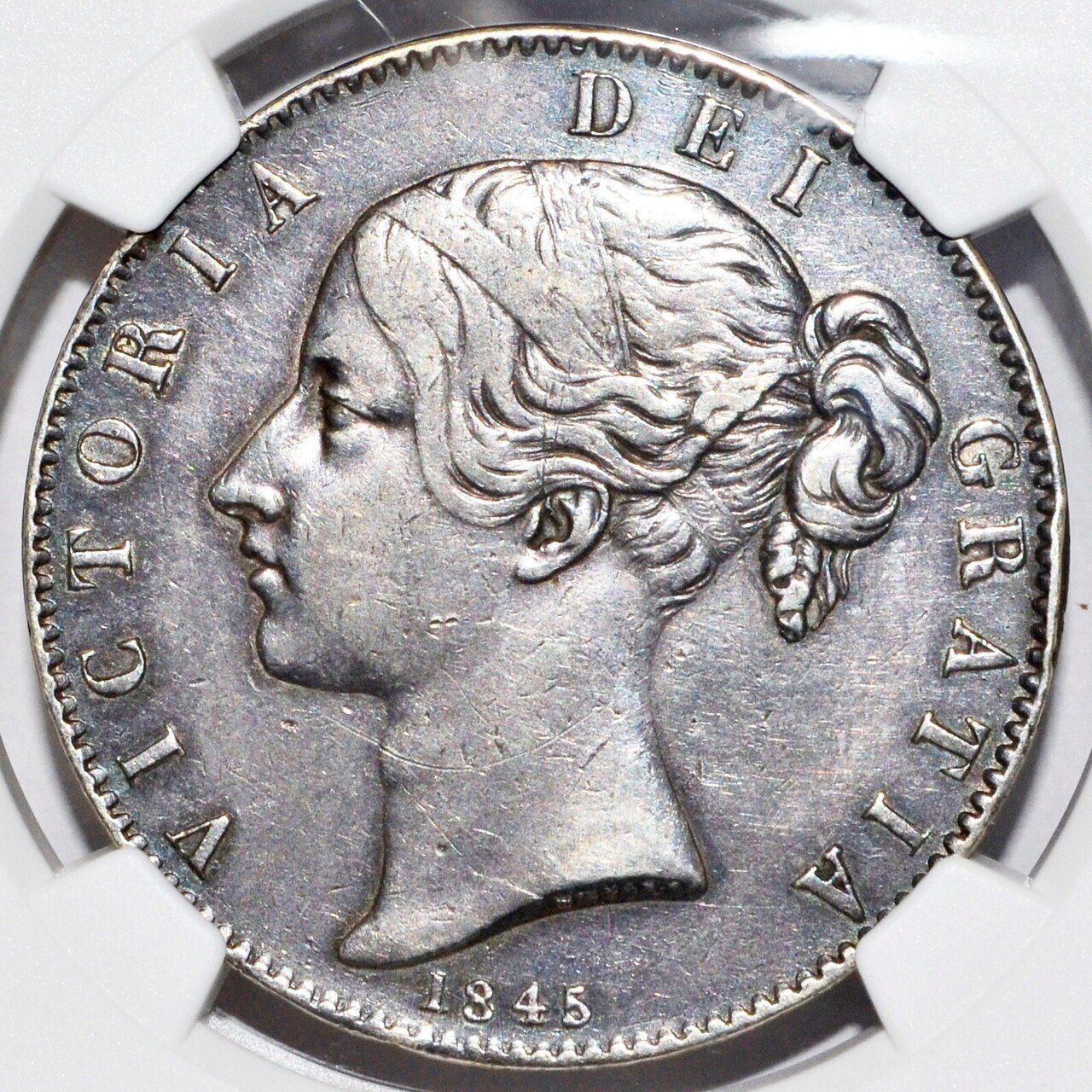 アンティークコインの世界｜英国ヤングヘッド・クラウン銀貨とスラブのおはなし｜Shelk🦋