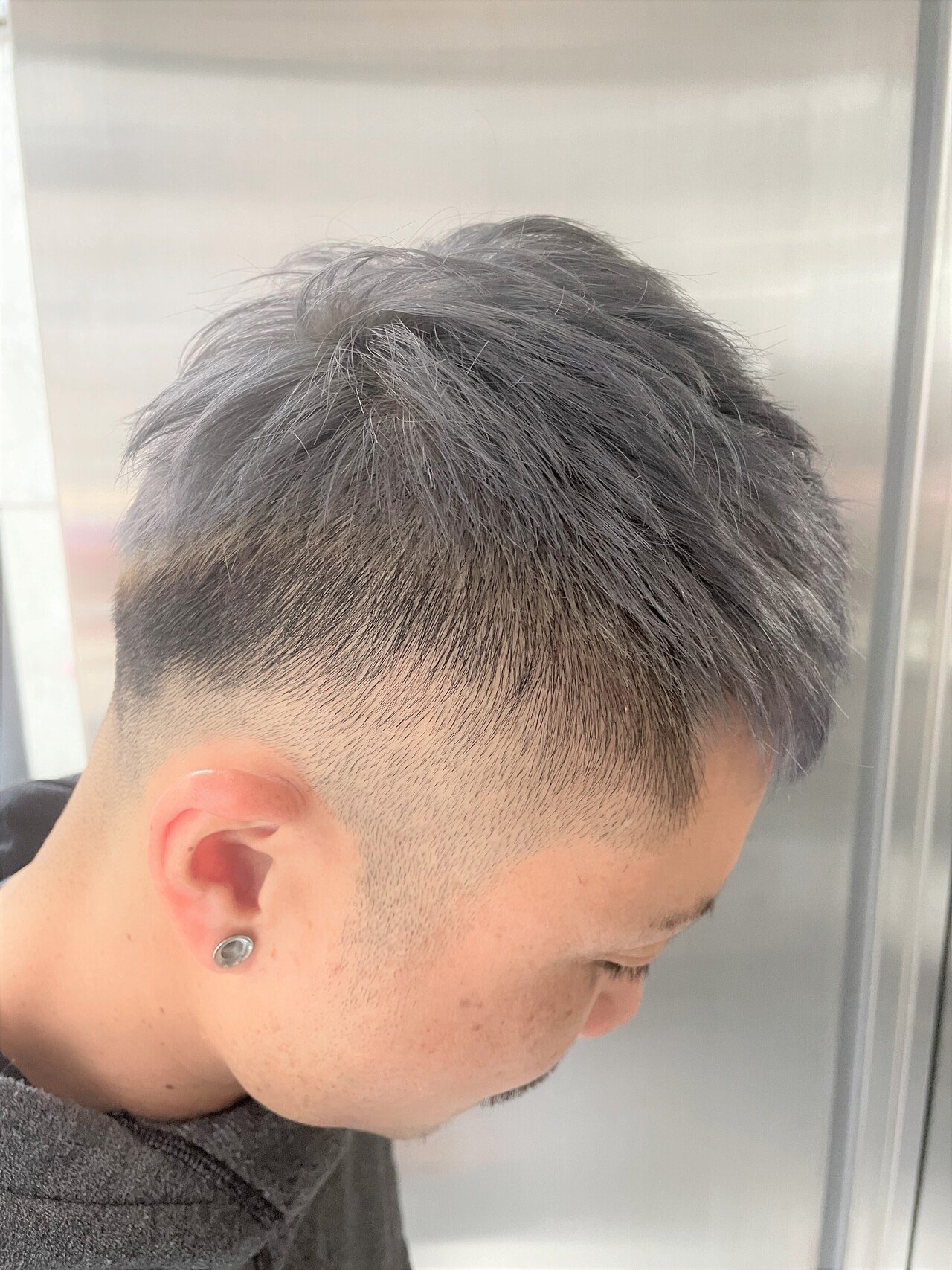 おしゃれ坊主シルバーアッシュグレー メンズ へアスタイル Hiro美容師 特殊ヘア美容講師 フリーランス プライベートシェアサロン アニメ好き 大阪兵庫姫路 Note おしゃれ坊主シルバーアッシュグレー メンズ へアスタイル Hiro美容師 特殊ヘア美容講師 フリーランス プライベートシェアサロン アニメ好き 大阪兵庫姫路 Note