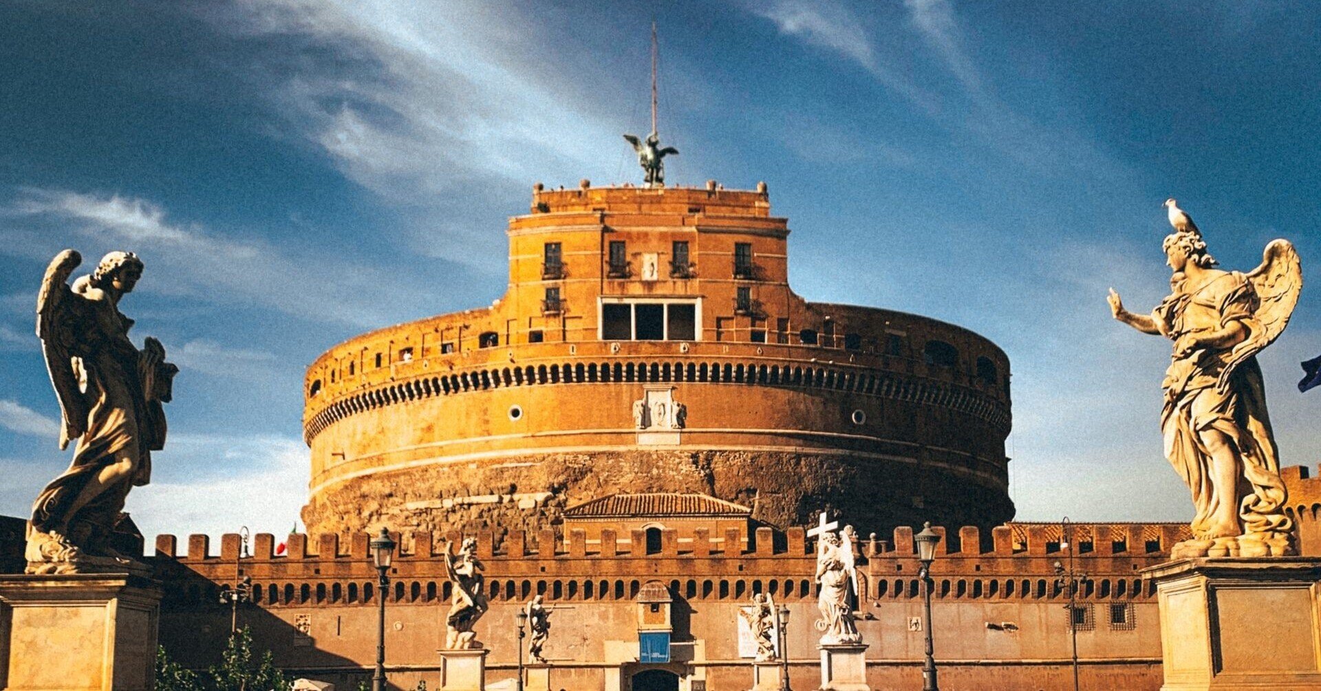 イタリアガイド】おすすめモデルコース！ローマを1日で巡る方法｜星空