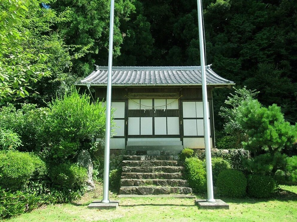 2御津町 蔵王神社拝殿
