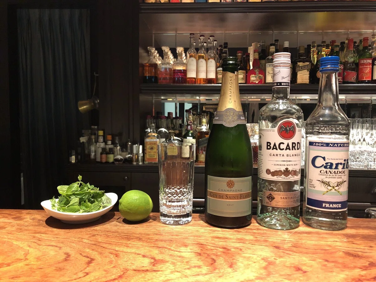 Mojito カクテル キューバ ラム ネオン 看板 酒 蒸留酒 BAR 居酒屋 Mojito カクテル キューバ ラム ネオン 看板 酒 蒸留酒 BAR 居酒屋