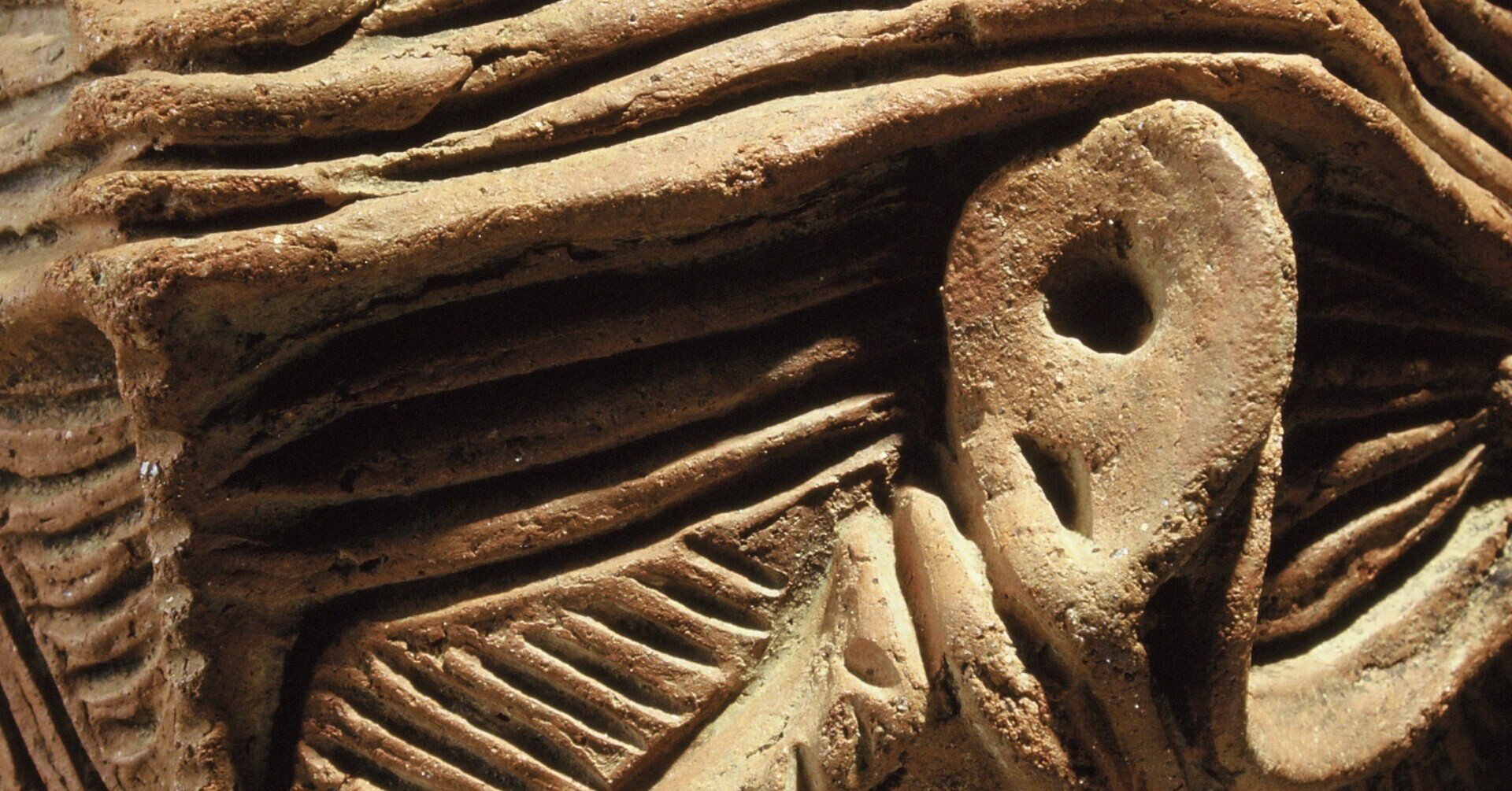 焼町土器 【やけまちどき】｜浅間縄文ミュージアム