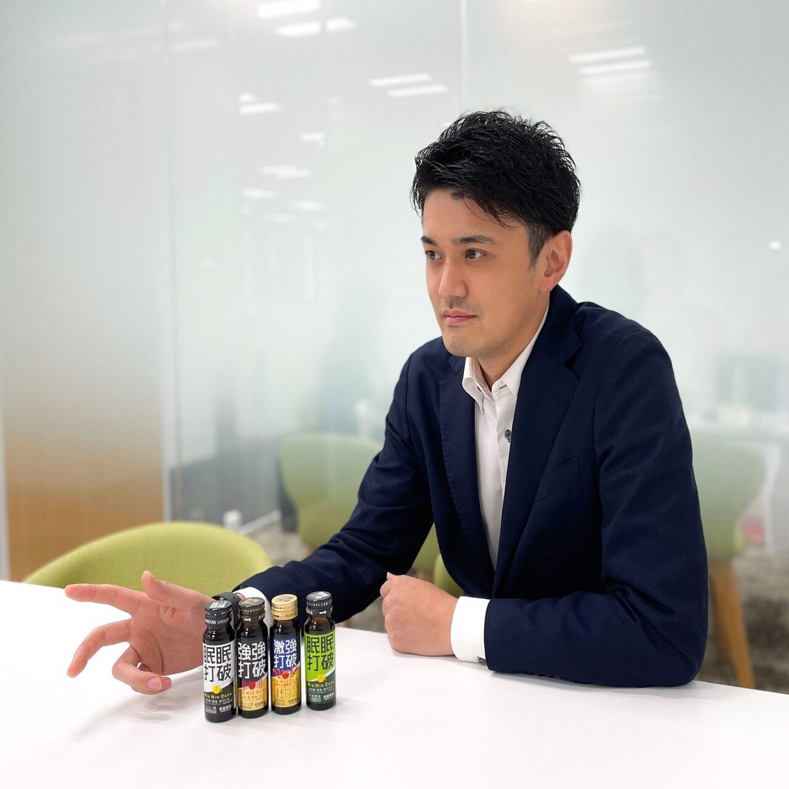 社員インタビュー 夜のイメージ からの脱却 リニューアルした 眠眠打破 のpr担当が今伝えたいメッセージとは 常盤薬品工業株式会社 Note