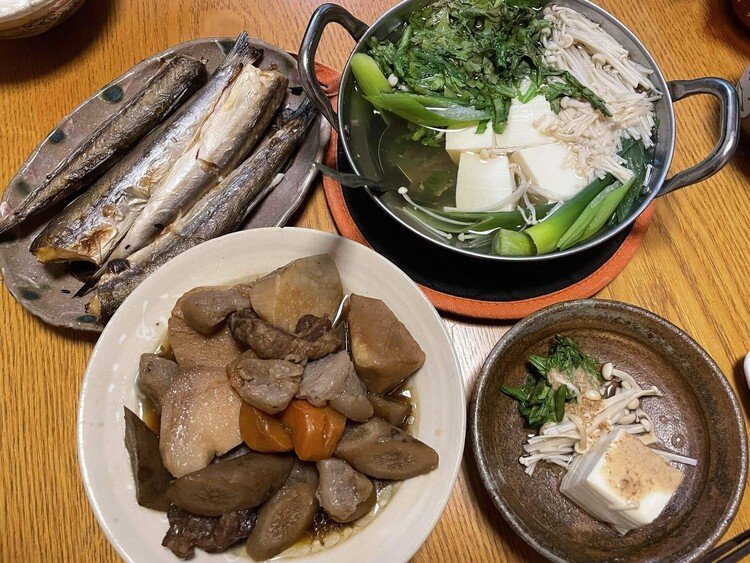カマスの丸干しと湯豆腐、里芋の煮物の晩ごはん(◯▽◯)/#カマス#湯豆腐#里芋の煮物#晩ごはん#おうちごはん