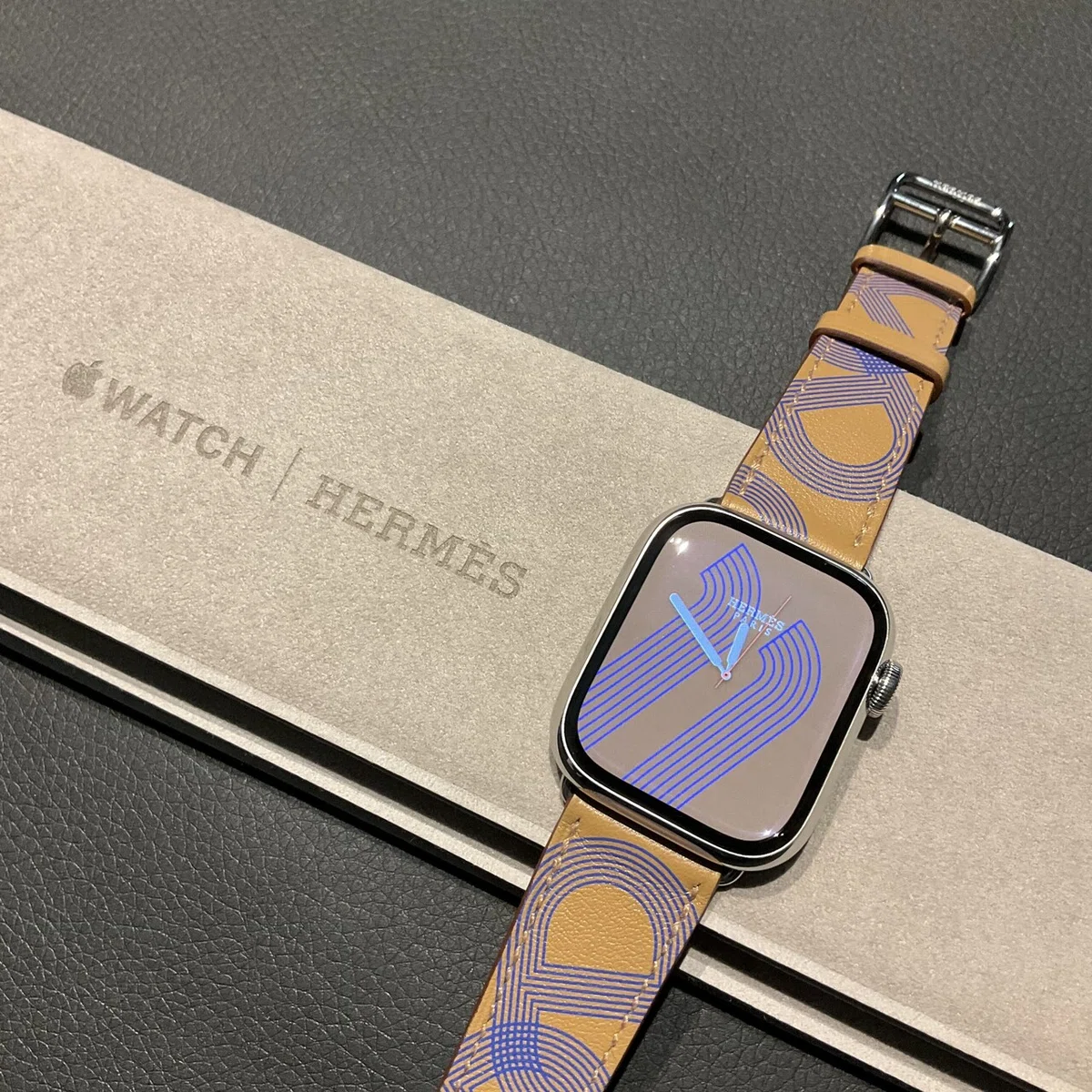 Apple Watch Series 7 Hermèsモデルと追加バンド2本購入|仕事の Apple Watch Series 7 Hermèsモデルと追加バンド2本購入|仕事の