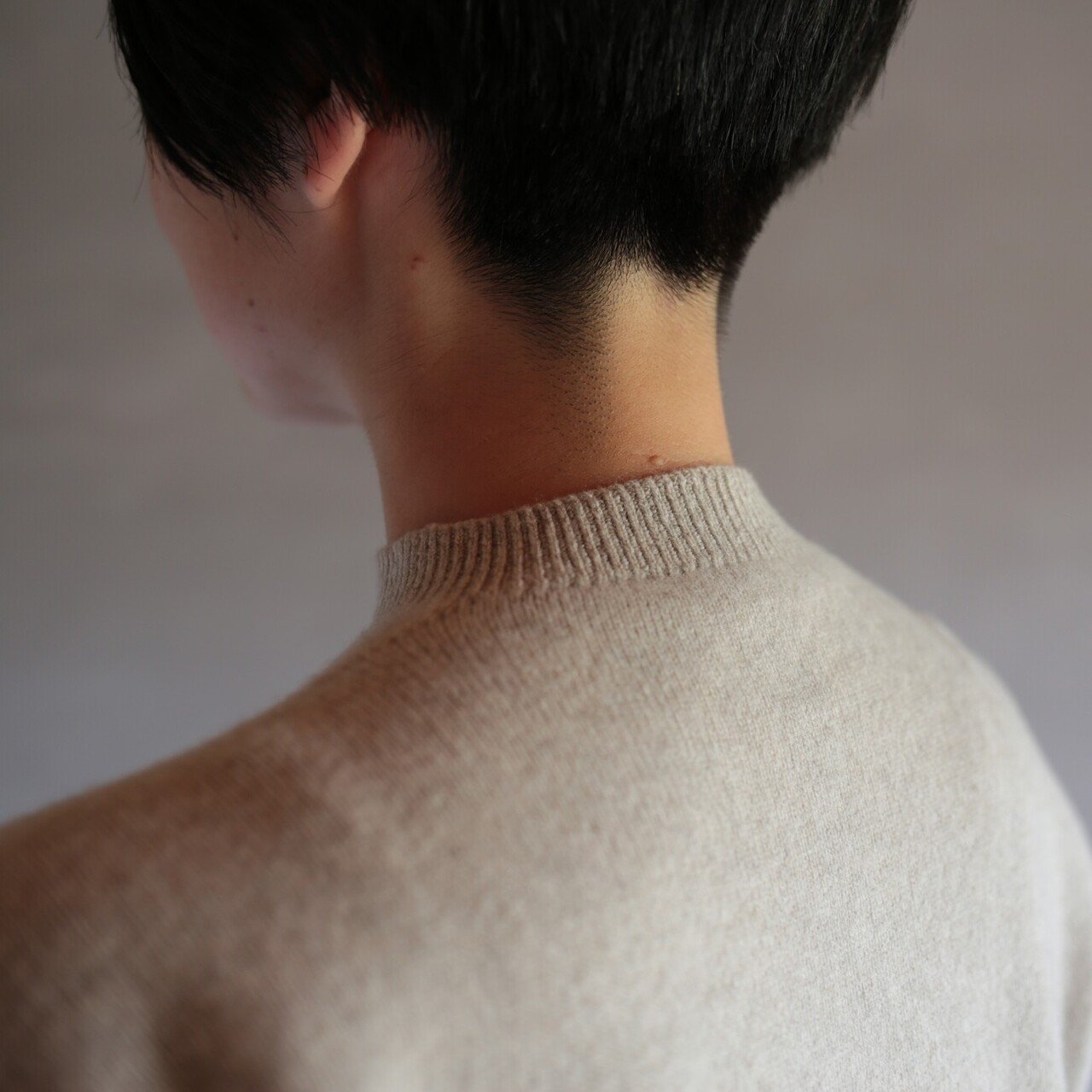 えみおわす　ウルグアイ　ニット　セーター えみおわす 秋冬展」出展商品のご紹介｜恵文社 | 本にまつわるあれこれ