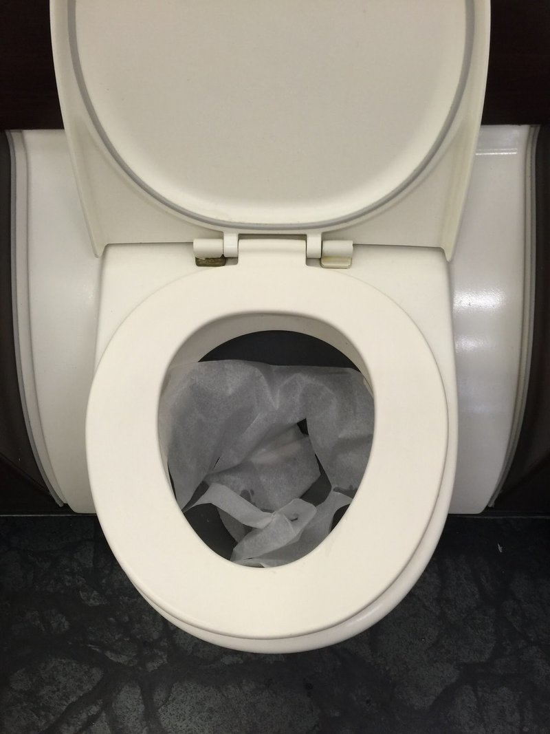 無料 飛行機のトイレ完全攻略ガイド 機内ラバトリーの使い方解説します Suzukyuin Note 無料 飛行機のトイレ完全攻略ガイド 機内ラバトリーの使い方解説します Suzukyuin Note