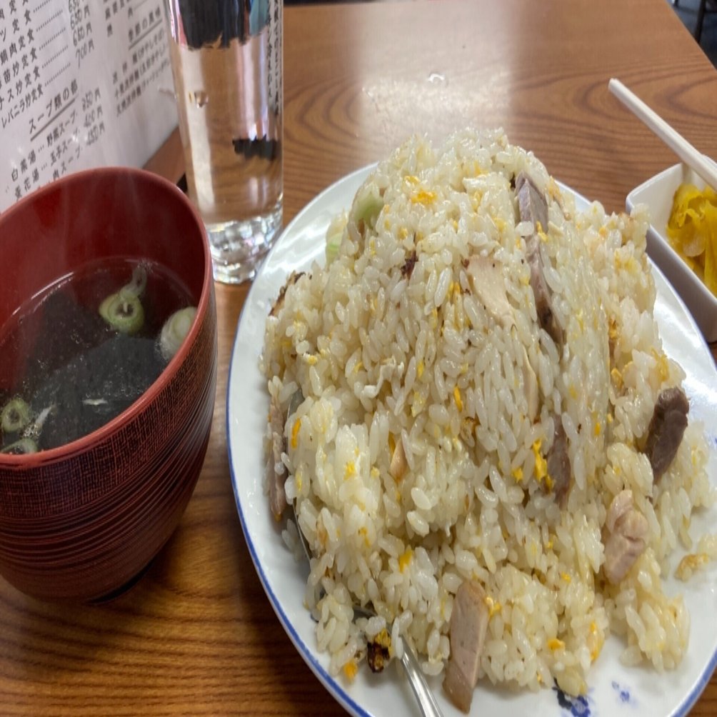 ドカ盛りのお店にはドカ食いの客が集まる 野猿 やえん Note