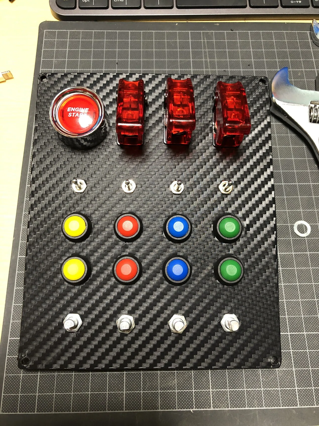 PCシムレース用ボタンボックス（カーボン） ButtonBox Sim Racing