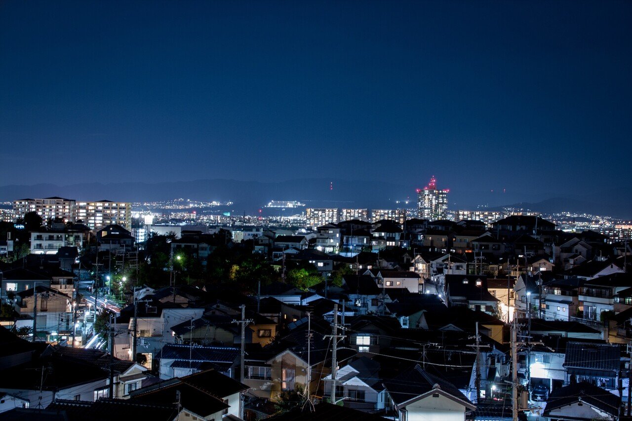 おまけ多数❤️Canon kiss X5❤️フィルター付きで夜景撮影もOK EOS Kiss X5でベランダから夜景の撮影をしてみた。ノイズが出るのが嫌