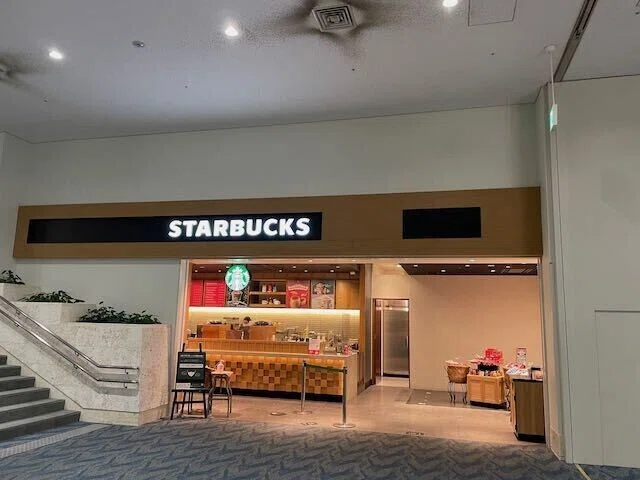 攻略 那覇空港の過ごし方 ひとりの旅好き Note
