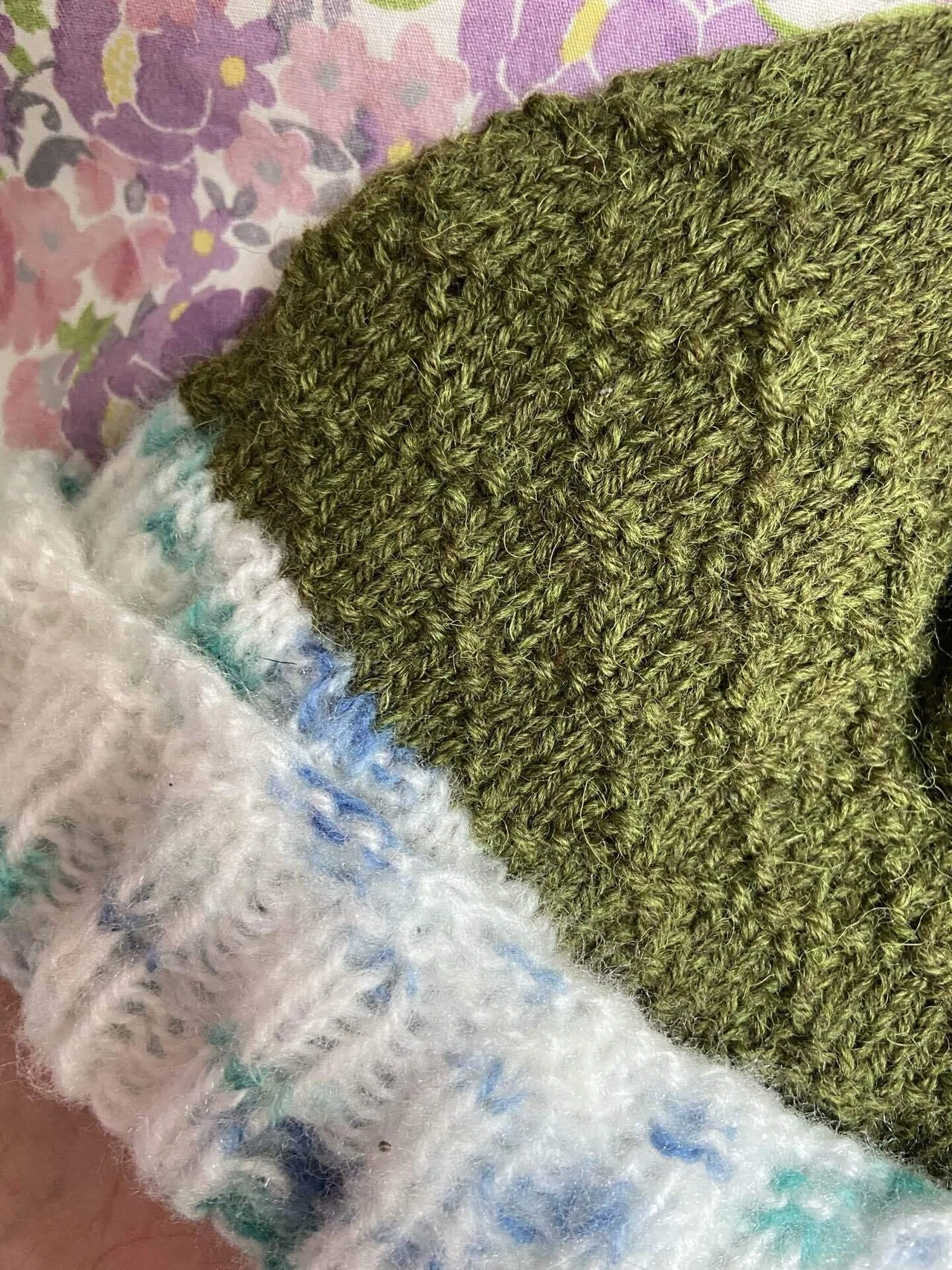 ダイヤ模様の手編みニット帽 Makedreamcloset Note