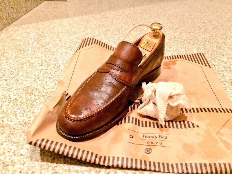 038話 淡い革靴が雨にふられて雨シミができた時の対処法 Zinryu Note 038話 淡い革靴が雨にふられて雨シミができた時の対処法 Zinryu Note