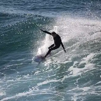 波の上の資産家