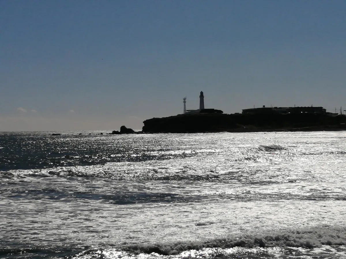 君ヶ浜、逆光